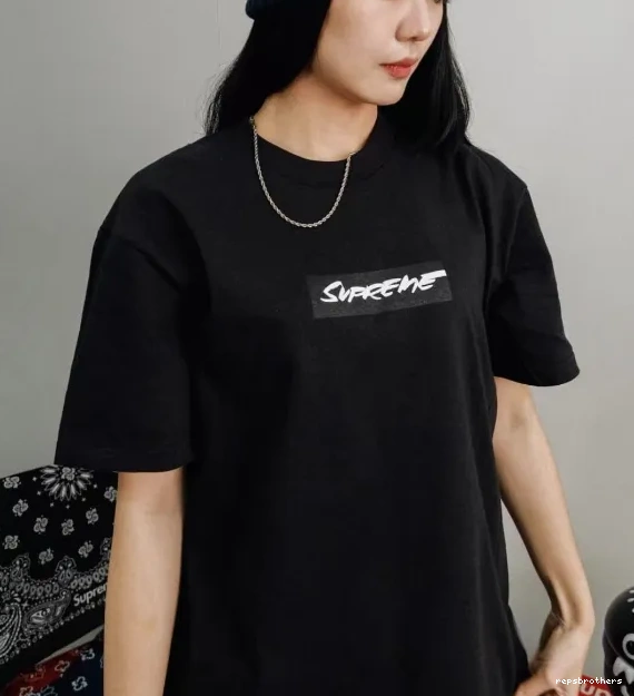 S and XL Tee Logo Futura Box 24SS L M Black White 0815